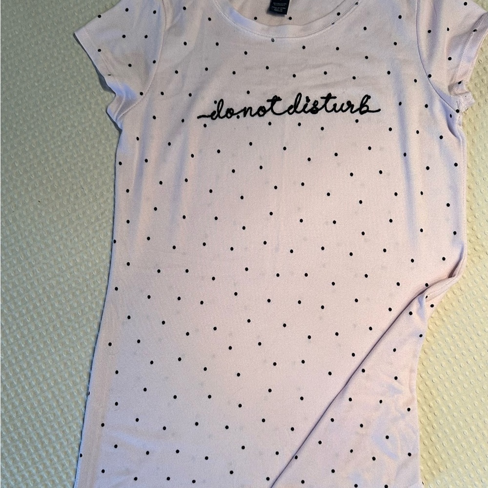 Baby pink Polka Dot T-Shirt with 'Do Not Disturb' Print